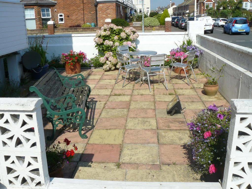 Beamsley Lodge B&B Eastbourne Eksteriør billede